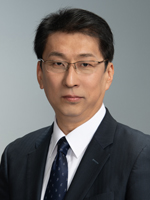 Tomoyuki Higashi