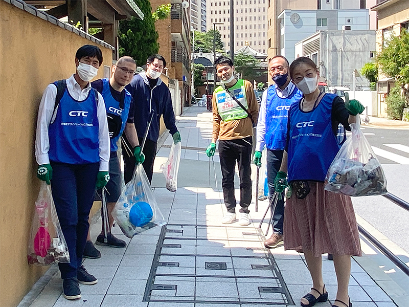 Participation in a local cleanup campaign