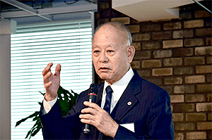 梶山千里氏（公立大学法人福岡女子大学　理事長・学長）