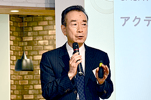 佐藤透氏(学校法人桐蔭学園 経営企画室長、入試広報部長)