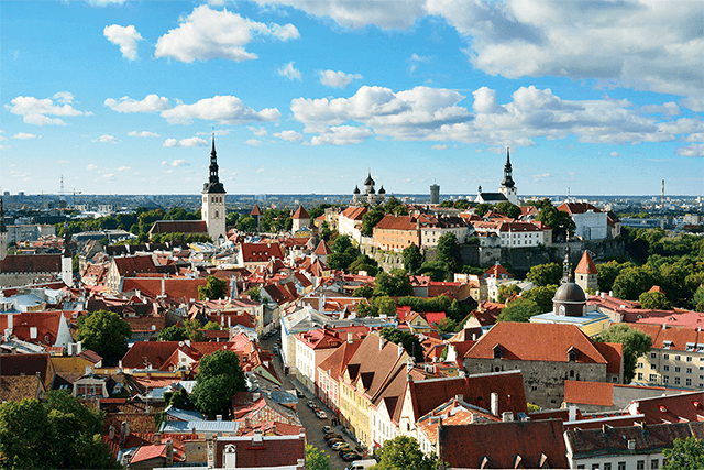 IT先進国として注目されるエストニア共和国の首都、タリン。