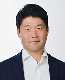 山崎氏