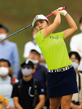 2000年生まれ、24歳の古江彩佳プロ。2019年、アマチュアながら富士通レディースに優勝。20年にプロ初優勝。22年、スコティッシュ女子オープンで海外初優勝を飾っている。