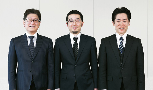写真左から、高野 勝氏、小林 均、仁戸 潤一郎氏