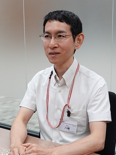 八幡 知明氏