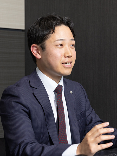 田村 哲史氏