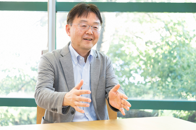 ソフトバンク株式会社　プロダクト技術本部　技術企画開発統括部　事業企画管理部　SureTalk課　課長　田中 敬之氏