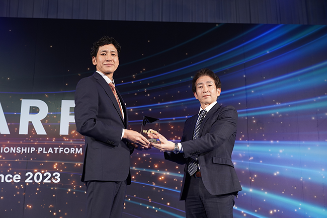 左から、ウイングアーク1st株式会社 執行役員 営業本部長 森脇 匡紀氏、CTC エンタープライズビジネス企画室長 菅野 政治