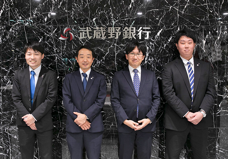 長谷部 達也氏、濱田 徹也氏、桑島 一浩氏、青木 俊太郎氏