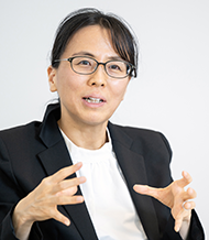 株式会社アマダ　ICT部門　ITマネジメント室　ITマネジメント課　課長　赤羽 麻由美氏