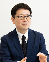 株式会社エーシーサービス　執行役員 / システム統括部 部長、株式会社エイブルホールディングス　グループ経営企画室　全社システム担当　金岩 泰樹氏