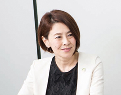 岸田ひろ実氏