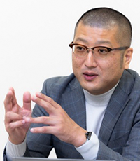 星野 英一郎 氏