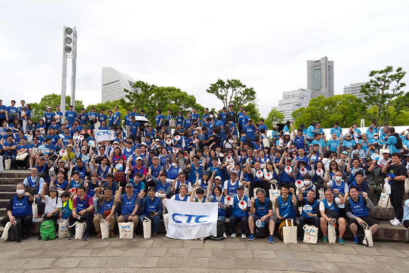 「ウォーク・ザ・ワールド」に参加